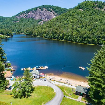Foxhunt At Sapphire Valley Exterior photo
