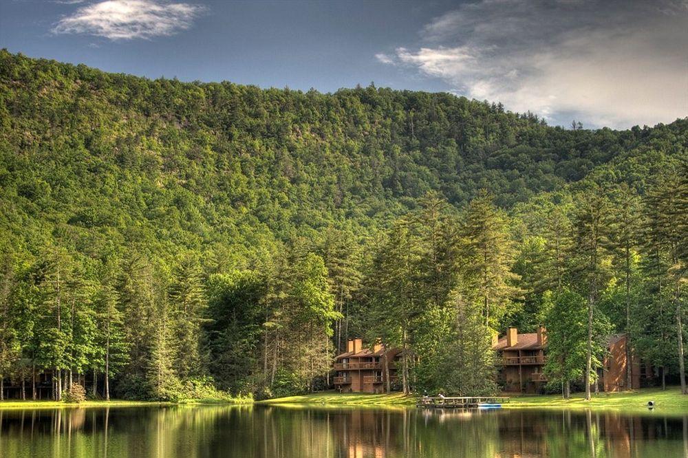 Foxhunt At Sapphire Valley Exterior photo